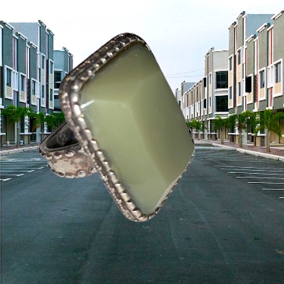 Antiqued Jade & Silver Ornamental Statement Ring size 8/8.5” Victorian Style - Picture 3 of 10